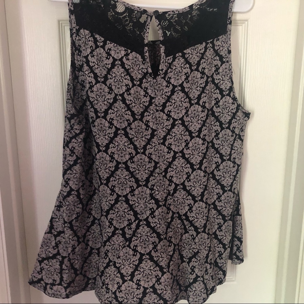 Tank top - Picture 2 of 3
